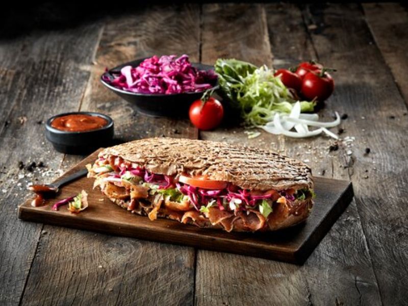 Món Doner Kebab hấp dẫn tại nhà hàng Kebaby